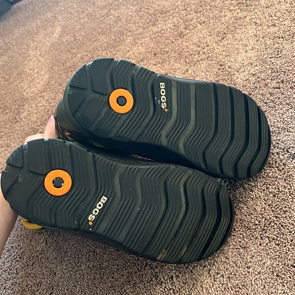 Toddler Bogs Boots Size 12C Dino Print - Picture 6 of 11